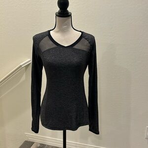 LULULEMON WORKOUT SHIRT